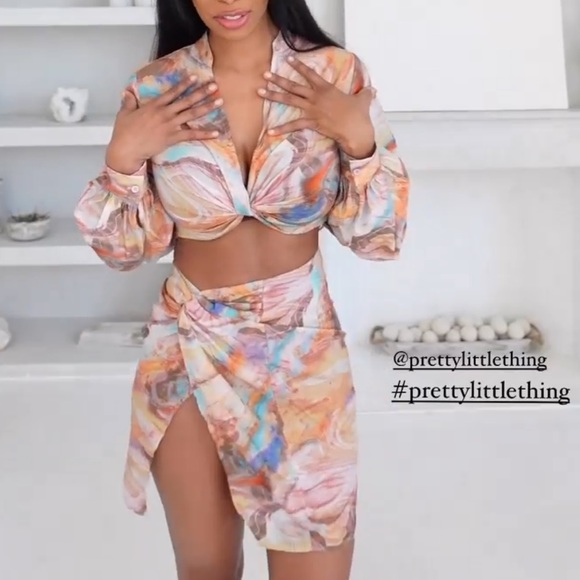 Crop Top & Skirt SET - Multi Colour - Picture 3 of 12